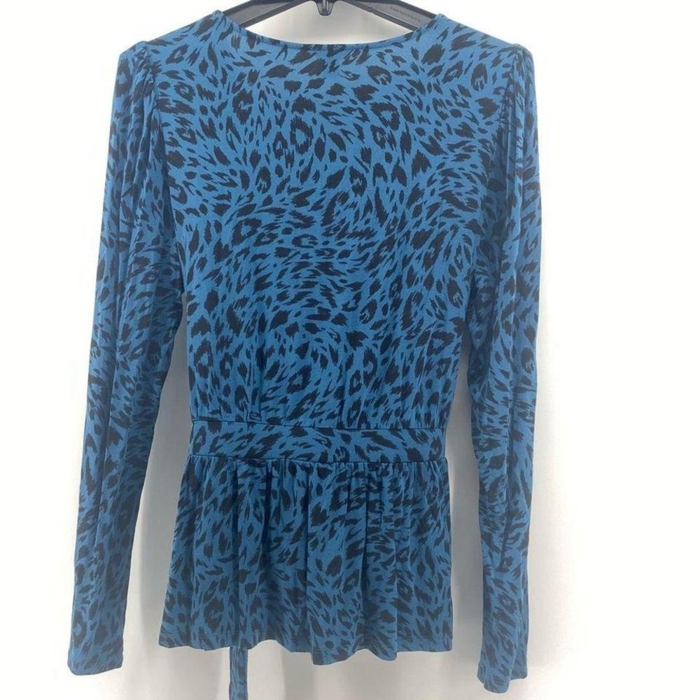 •Ann Taylor• Women's Leopard Print‎ Top - Picture 5 of 7